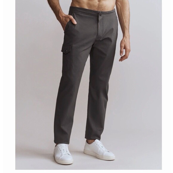 NWOT Rhone Men’s Boathouse Cargo Pants Grey MSRP $138 Elastic Waist Size Large - Picture 1 of 11